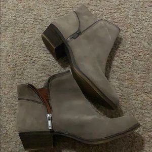 Sued leather booties